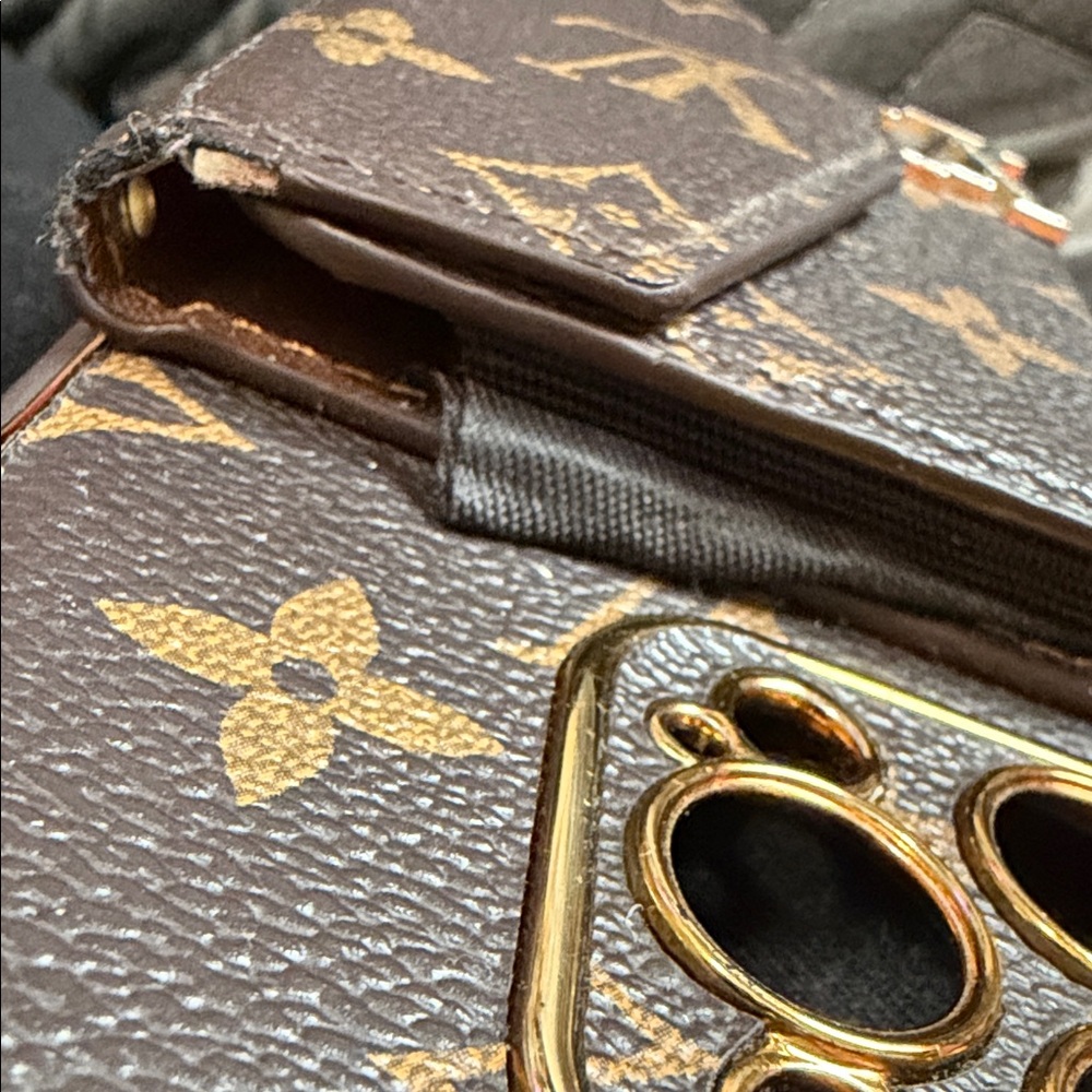 Luxury Brown Monogram Wallet Phone Case with Gold Accent!!!🔥🔥🔥🔥IPHONE 15 PRO MAX - Picture 7 of 7